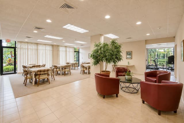2400 Presidential Way # 1105, West Palm Beach FL 33401 - West Palm Beach, FL - Photo 4