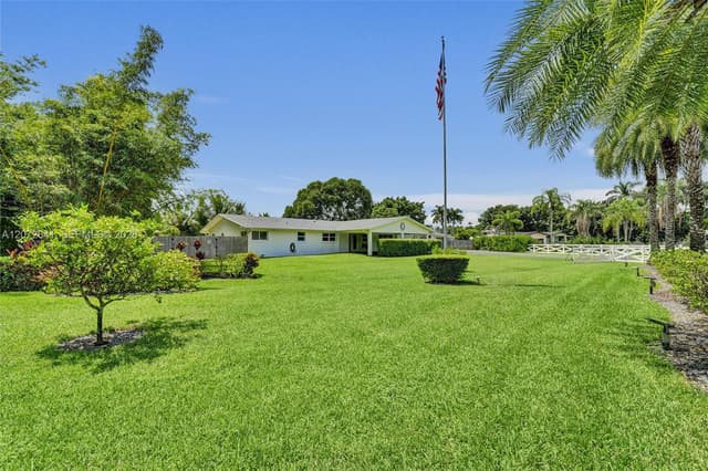 10880 SW 25th St, Davie FL 33324 - Davie, FL - Photo 6