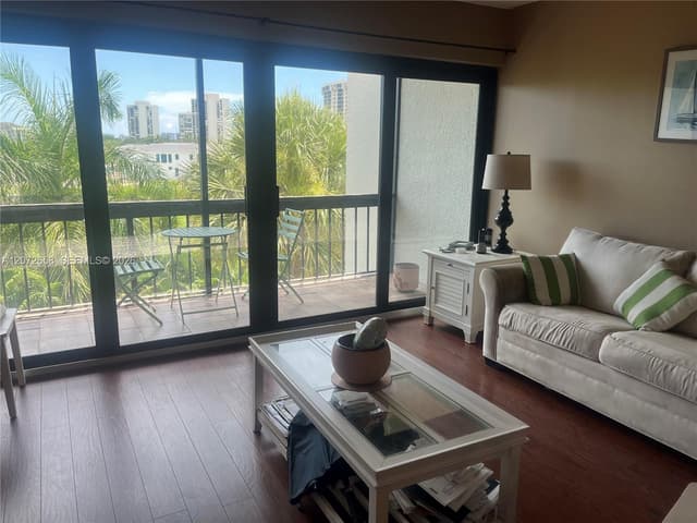 3050 Presidential Way # 403, West Palm Beach FL 33401 - West Palm Beach, FL - Photo 3