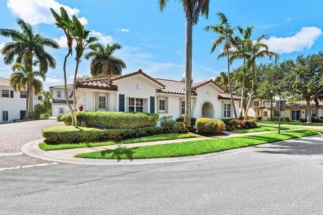 542 TOMAHAWK Court, Palm Beach Gardens FL 33410 - Palm Beach Gardens, FL - Photo 2