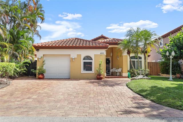 4991 NW 54th St, Coconut Creek FL 33073 - Coconut Creek, FL - Photo 2