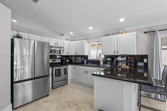 4991 NW 54th St, Coconut Creek FL 33073 - Coconut Creek, FL - Photo 6