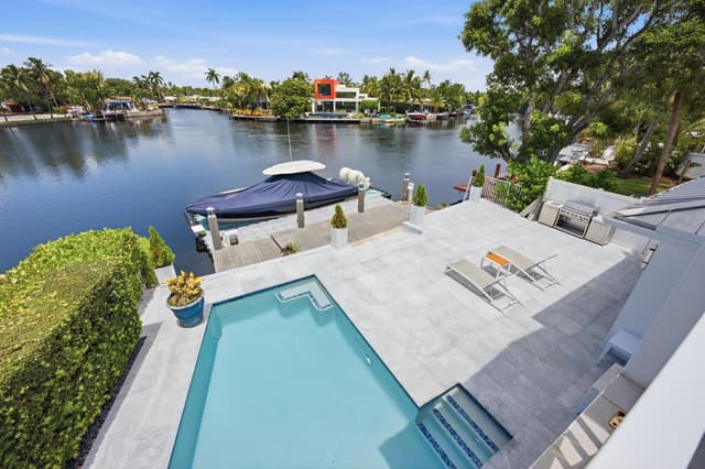 2009 NE 21ST Street, Fort Lauderdale FL 33305 - Fort Lauderdale, FL - Photo 3
