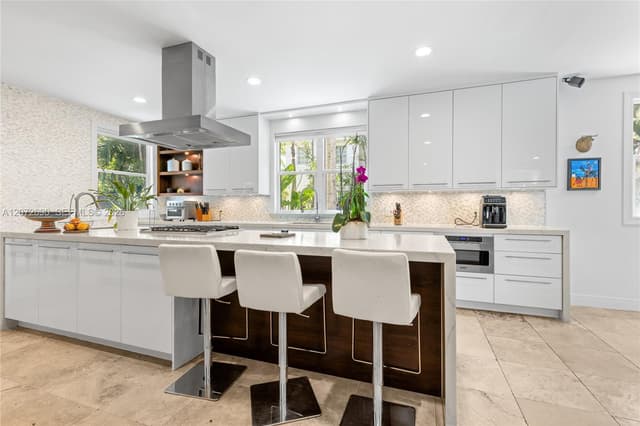 11050 Girasol Ave, Coral Gables FL 33156 - Coral Gables, FL - Photo 3