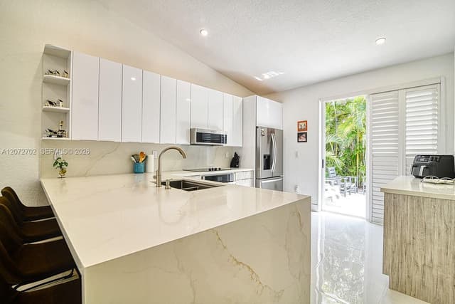 18788 SW 28th St, Miramar FL 33029 - Miramar, FL - Photo 7