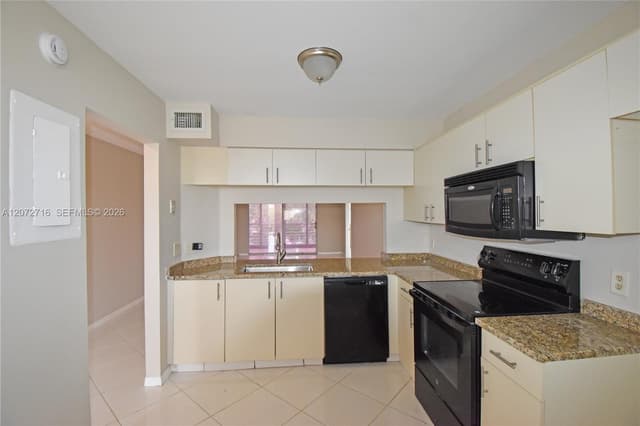 10414 NW 24th Pl # 405, Sunrise FL 33322 - Sunrise, FL - Photo 2