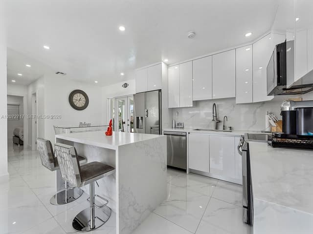 19800 Eagle Nest Rd, Cutler Bay FL 33157 - Cutler Bay, FL - Photo 3