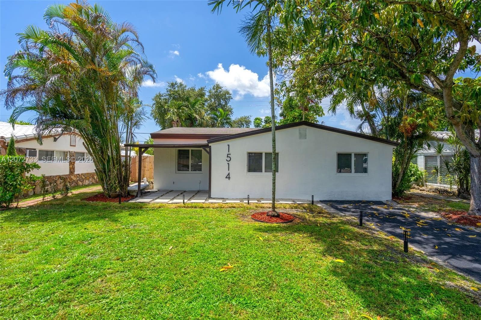 1514 NE 176th St, North Miami Beach FL 33162 - North Miami Beach, FL - Photo 1