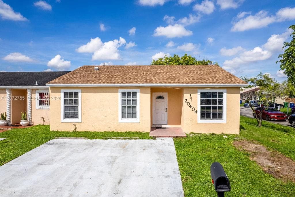 20404 NW 27th Ct, Miami Gardens FL 33056