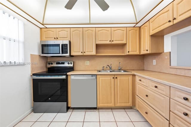 6890 Royal Palm Blvd # 211H, Margate FL 33063 - Margate, FL - Photo 6