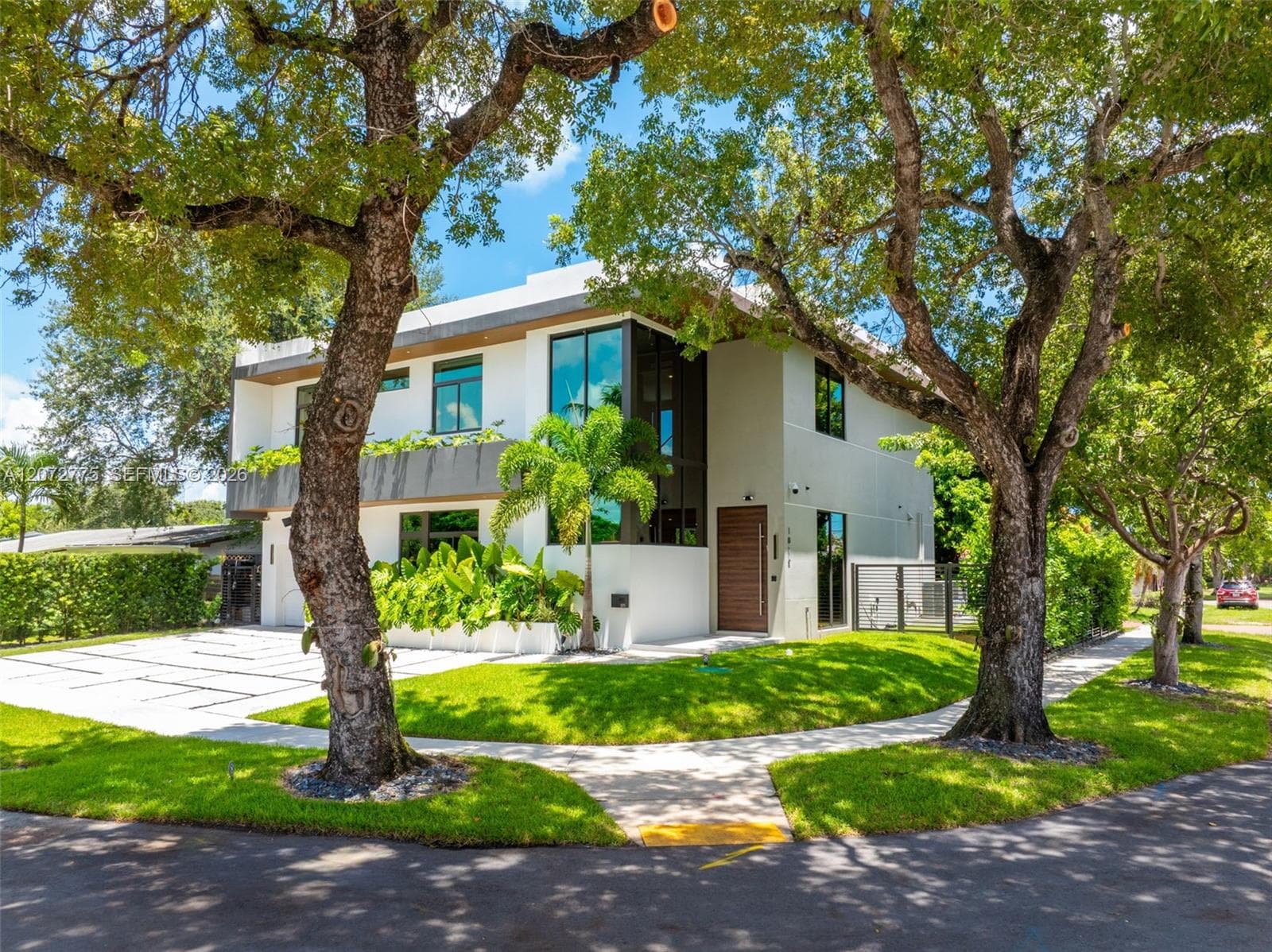 1875 NE 193rd St, Miami FL 33179 - Miami, FL - Photo 1