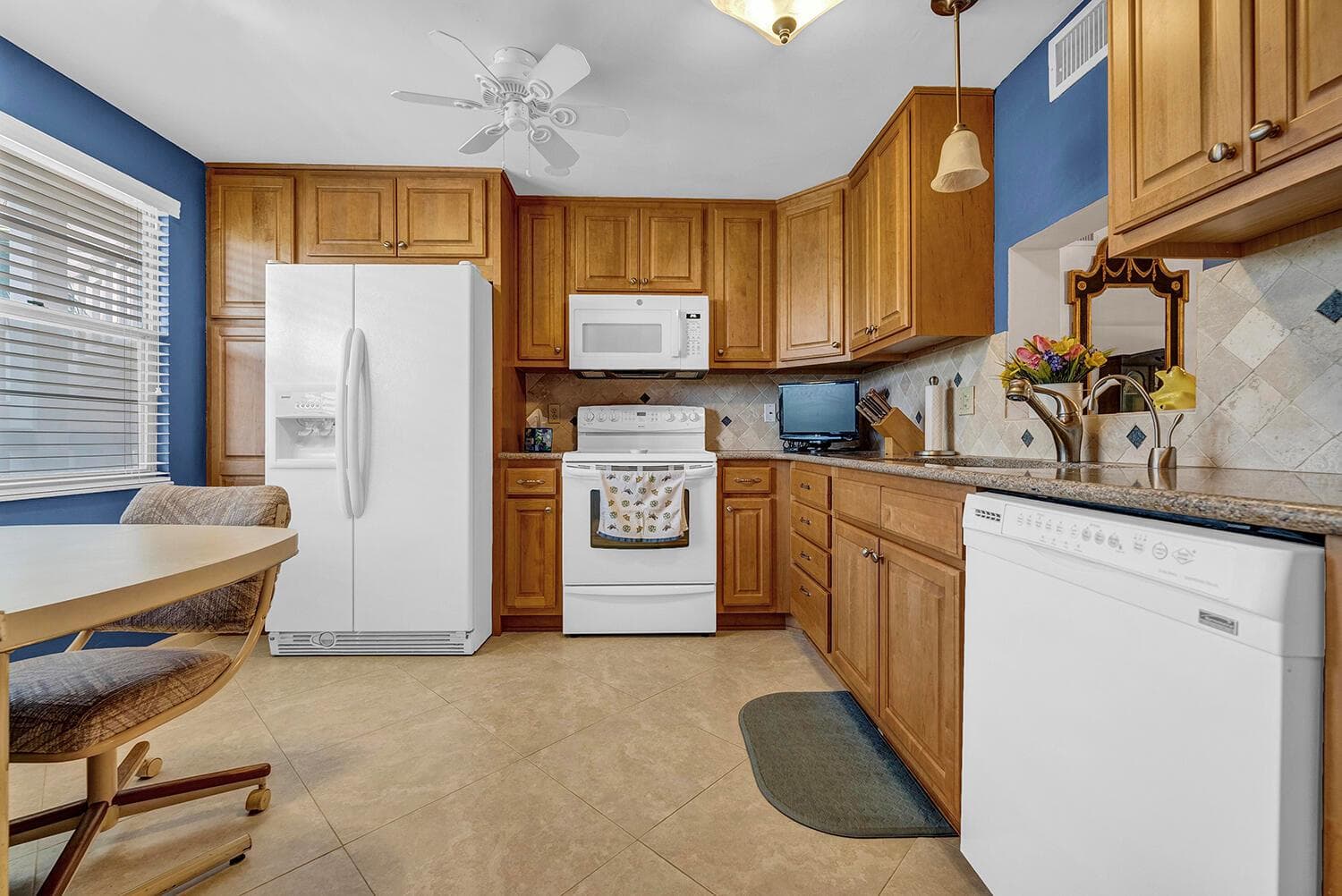 2202 LUCAYA Bend # C3, Coconut Creek FL 33066 - Coconut Creek, FL - Photo 1