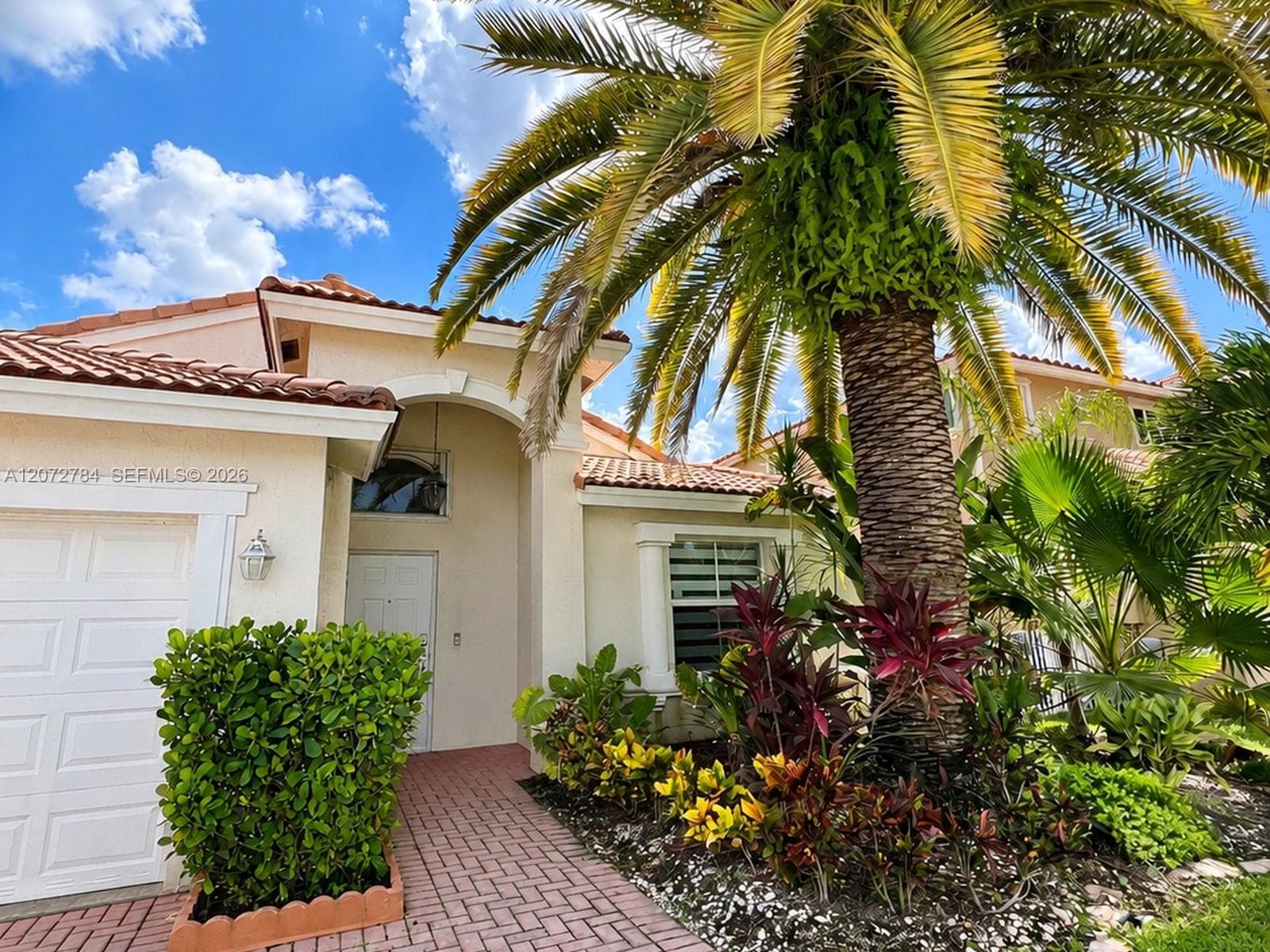 18724 SW 16th St, Pembroke Pines FL 33029