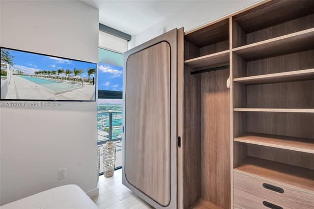 580 72nd St # 1012, Miami Beach FL 33141 - Miami Beach, FL - Photo 3