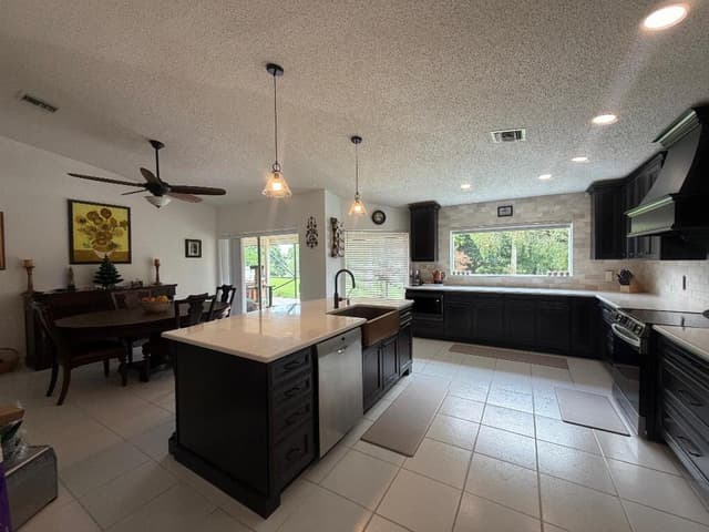 1551 S CLUB Drive, Wellington FL 33414 - Wellington, FL - Photo 7