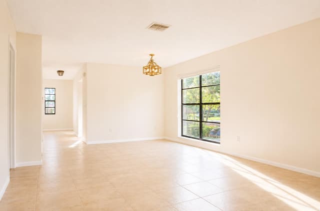 9307 Vista Del Lago # 17B, Boca Raton FL 33428 - Boca Raton, FL - Photo 6