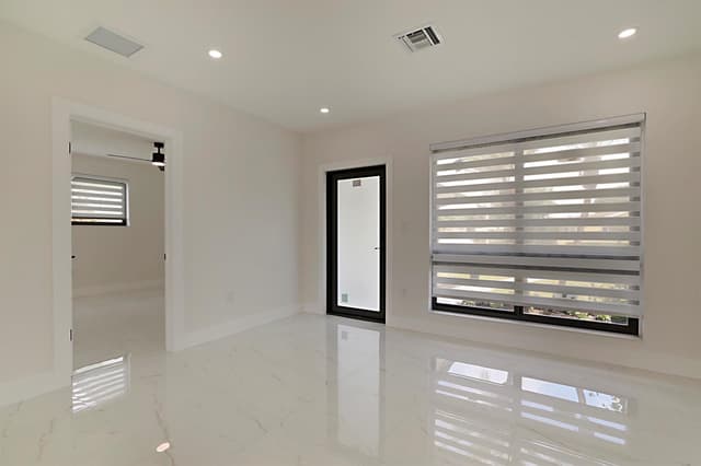 421 FONTANA Drive, Palm Springs FL 33461 - Palm Springs, FL - Photo 5