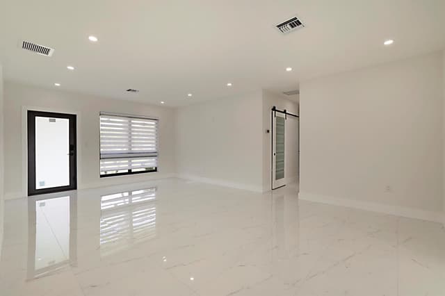 421 FONTANA Drive, Palm Springs FL 33461 - Palm Springs, FL - Photo 4