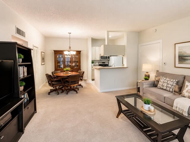 9690 S BELFORT Circle # 215, Tamarac FL 33321 - Tamarac, FL - Photo 2