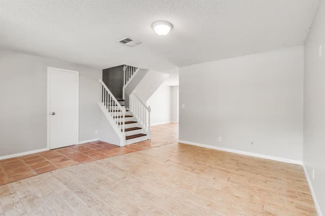 110 OLD ENGLISH Court, Jupiter FL 33458 - Jupiter, FL - Photo 6
