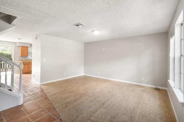 110 OLD ENGLISH Court, Jupiter FL 33458 - Jupiter, FL - Photo 4