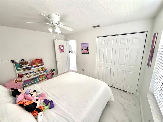 16747 NW 10th St, Pembroke Pines FL 33028 - Pembroke Pines, FL - Photo 6