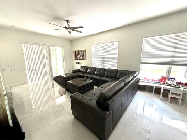 16747 NW 10th St, Pembroke Pines FL 33028 - Pembroke Pines, FL - Photo 4