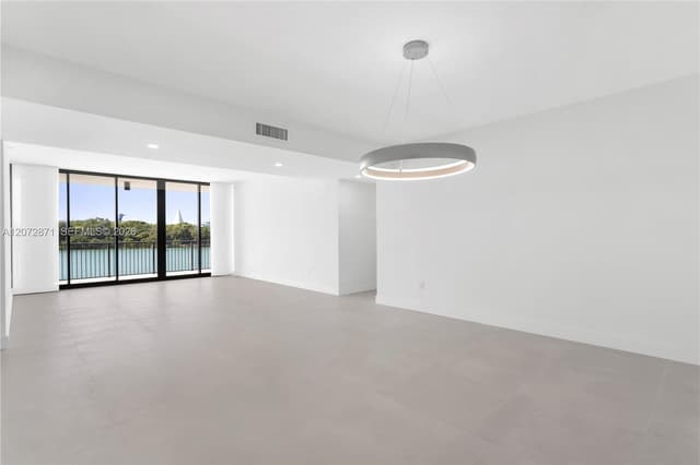 1000 Venetian Way, Miami FL 33139 - Miami, FL - Photo 2