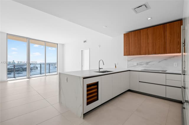 1400 Biscayne Blvd # 3003, Miami FL 33132 - Miami, FL - Photo 5