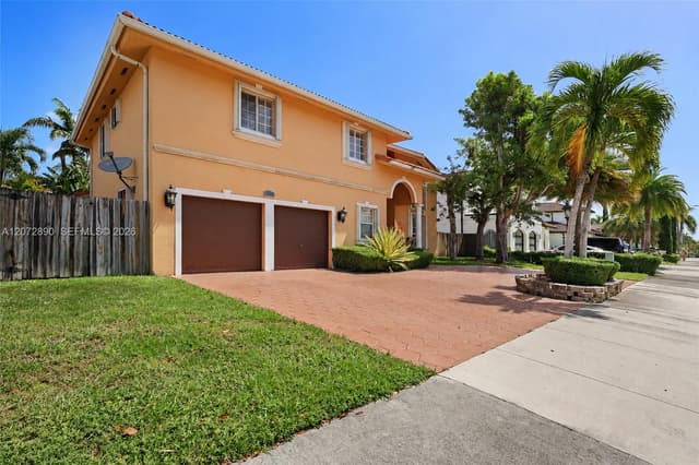 15867 SW 44th St, Miami FL 33185 - Miami, FL - Photo 3
