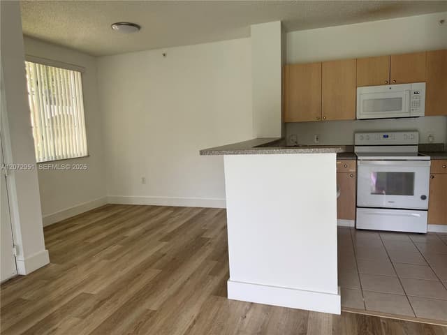 8010 N Nob Hill Rd # 108, Tamarac FL 33321 - Tamarac, FL - Photo 3