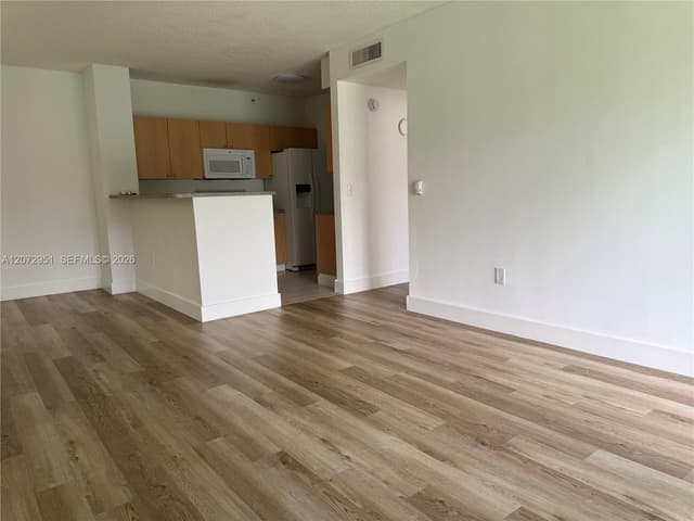 8010 N Nob Hill Rd # 108, Tamarac FL 33321 - Tamarac, FL - Photo 5