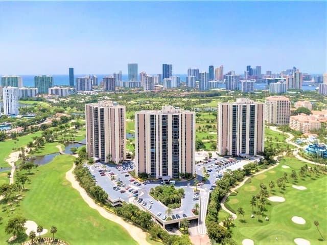 20335 W COUNTRY CLUB Drive # 2408, Aventura FL 33180 - Aventura, FL - Photo 2
