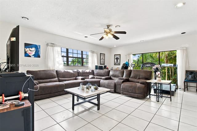 20001 Ranch Rd, Cutler Bay FL 33189 - Cutler Bay, FL - Photo 6