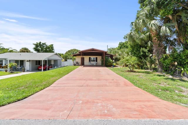 1102 Florence Road, Lantana FL 33462 - Lantana, FL - Photo 2
