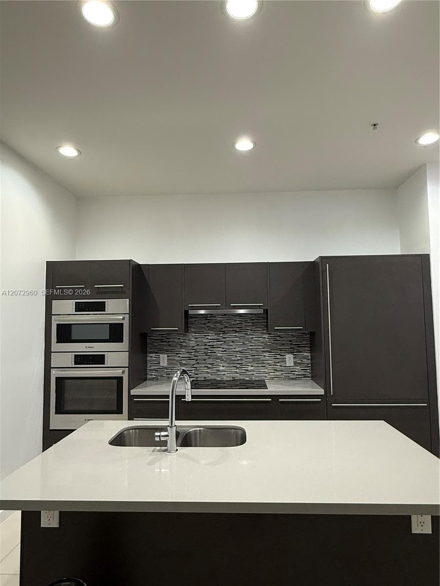7661 NW 107th Ave # 813, Doral FL 33178 - Doral, FL - Photo 1