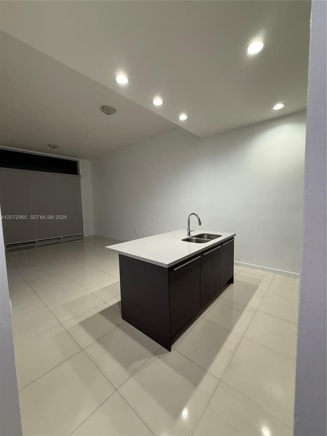 7661 NW 107th Ave # 813, Doral FL 33178 - Doral, FL - Photo 4