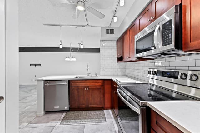 14895 Builtmore Way # 107, Delray Beach FL 33446 - Delray Beach, FL - Photo 4