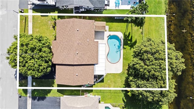 10370 NW 20th Ct, Sunrise FL 33322 - Sunrise, FL - Photo 2