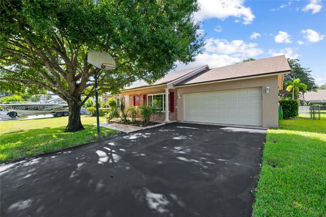10370 NW 20th Ct, Sunrise FL 33322 - Sunrise, FL - Photo 7