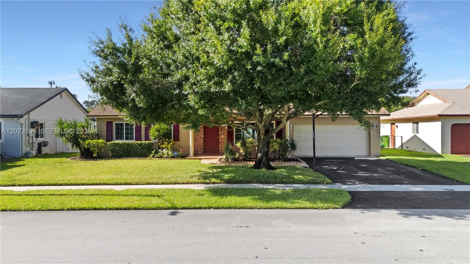 10370 NW 20th Ct, Sunrise FL 33322 - Sunrise, FL - Photo 1