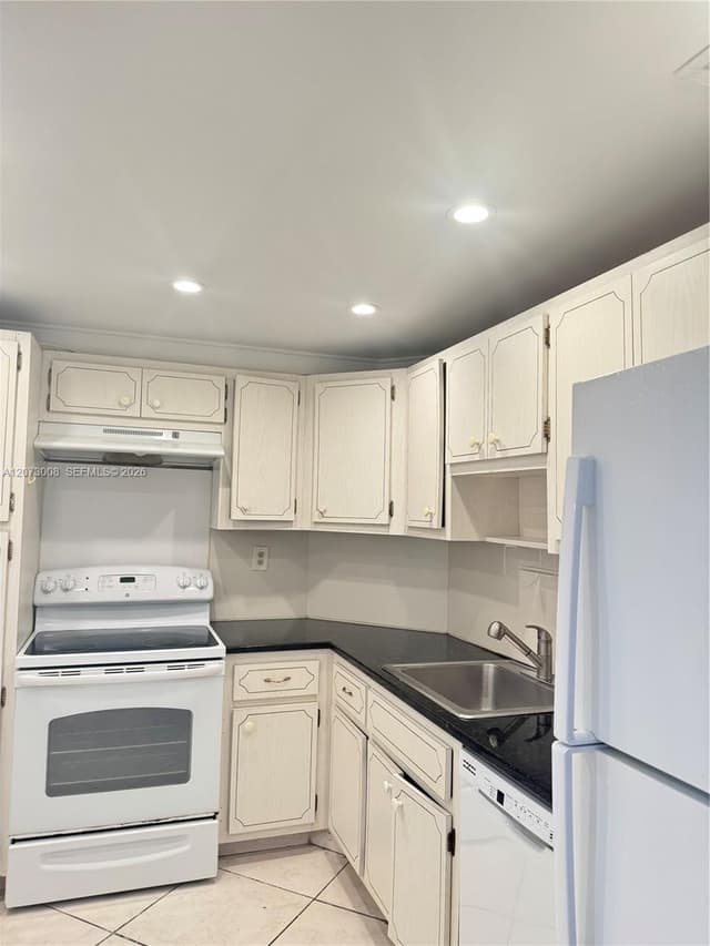300 Bayview Dr # 501, Sunny Isles Beach FL 33160 - Sunny Isles Beach, FL - Photo 7