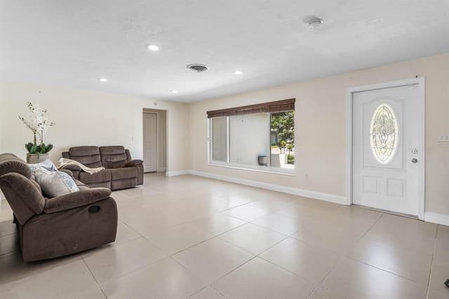 1620 SW 4TH Avenue, Pompano Beach FL 33060 - Pompano Beach, FL - Photo 7