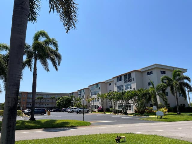 230 NE 26th Avenue # 207, Boynton Beach FL 33435 - Boynton Beach, FL - Photo 3