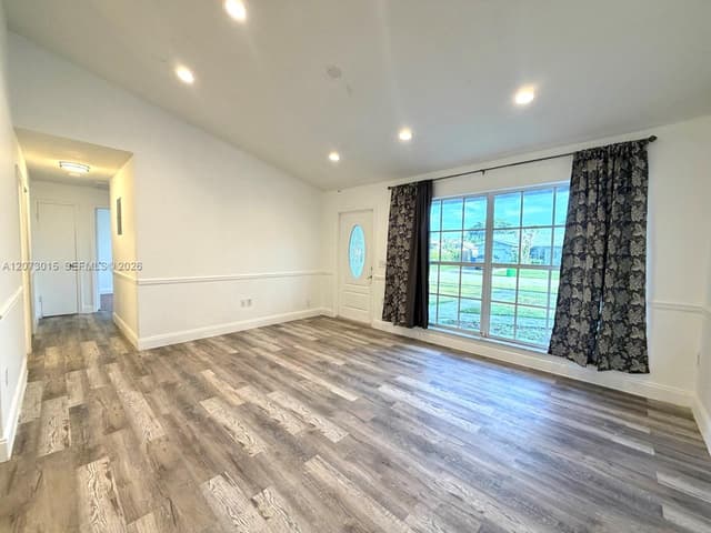 11641 NW 42nd St, Sunrise FL 33323 - Sunrise, FL - Photo 2