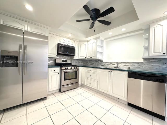 11641 NW 42nd St, Sunrise FL 33323 - Sunrise, FL - Photo 4