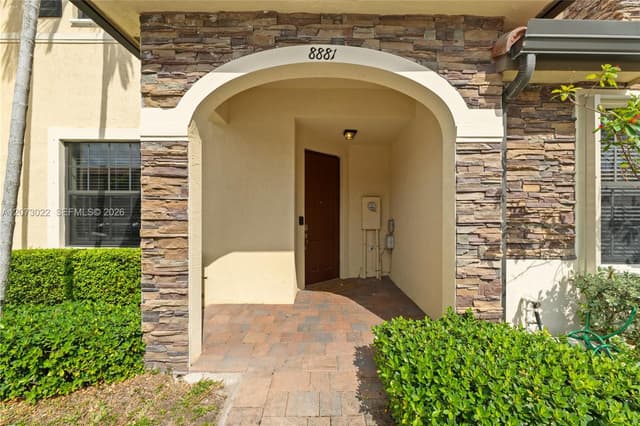 8881 W 35th Ln, Hialeah FL 33018 - Hialeah, FL - Photo 3