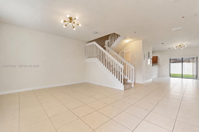 8881 W 35th Ln, Hialeah FL 33018 - Hialeah, FL - Photo 5