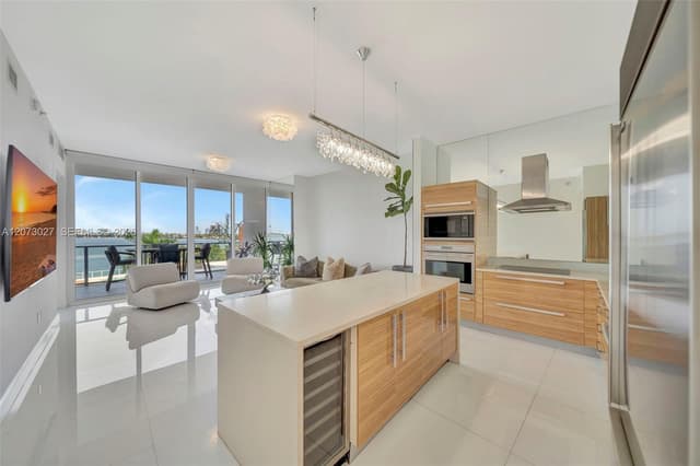 2020 N Bayshore Dr # 708, Miami FL 33137 - Miami, FL - Photo 4
