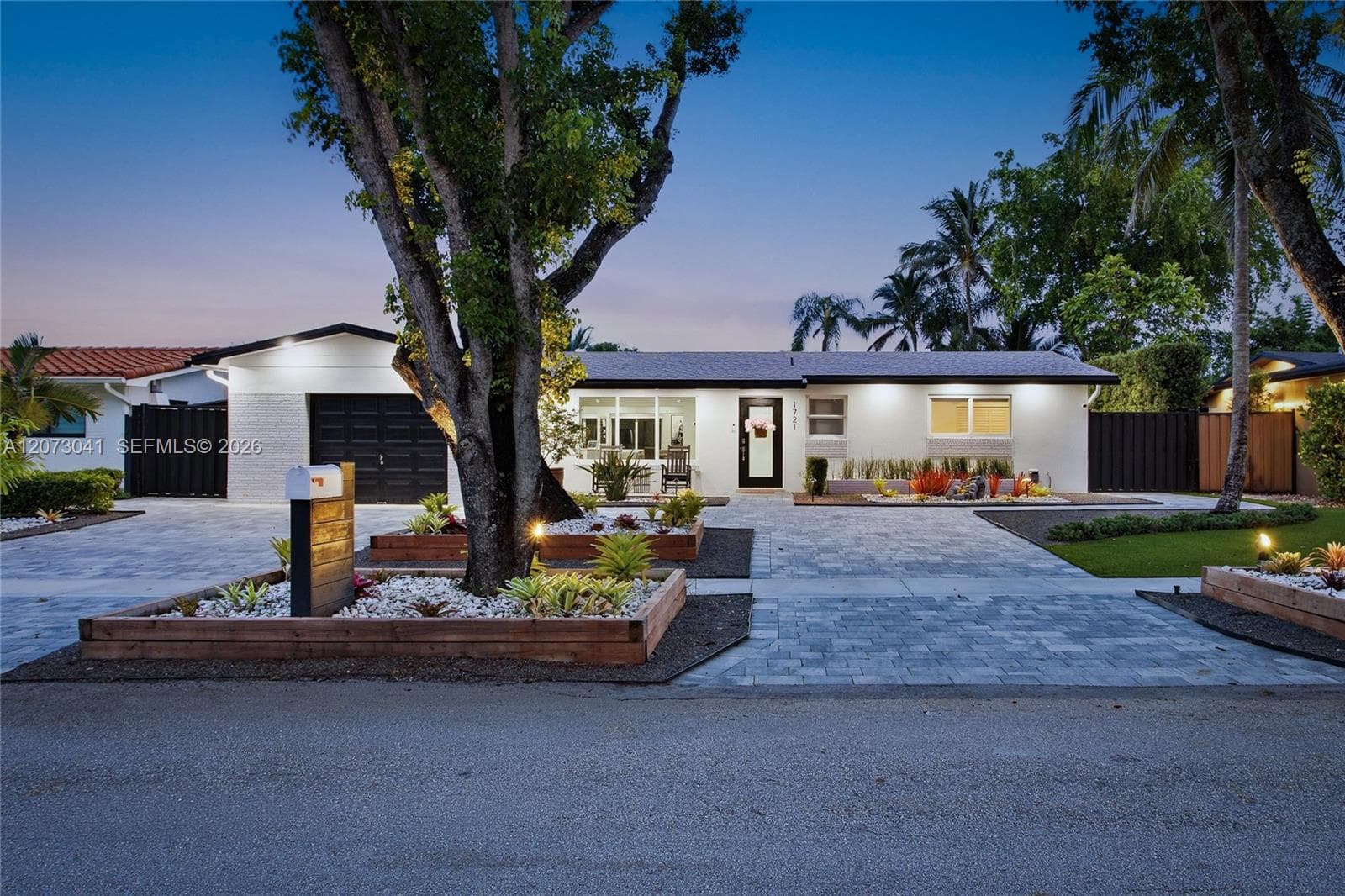 1721 NW 114th Ave, Pembroke Pines FL 33026 - Pembroke Pines, FL - Photo 1